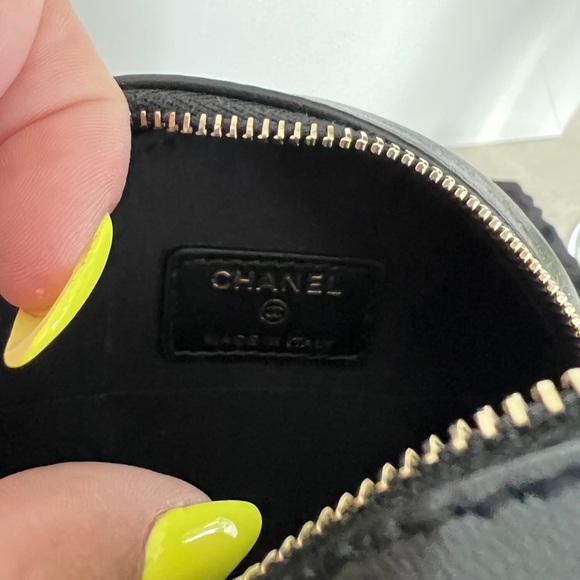 Chanel 19 Lambskin Round Crossbody Bag - Picture 6 of 7